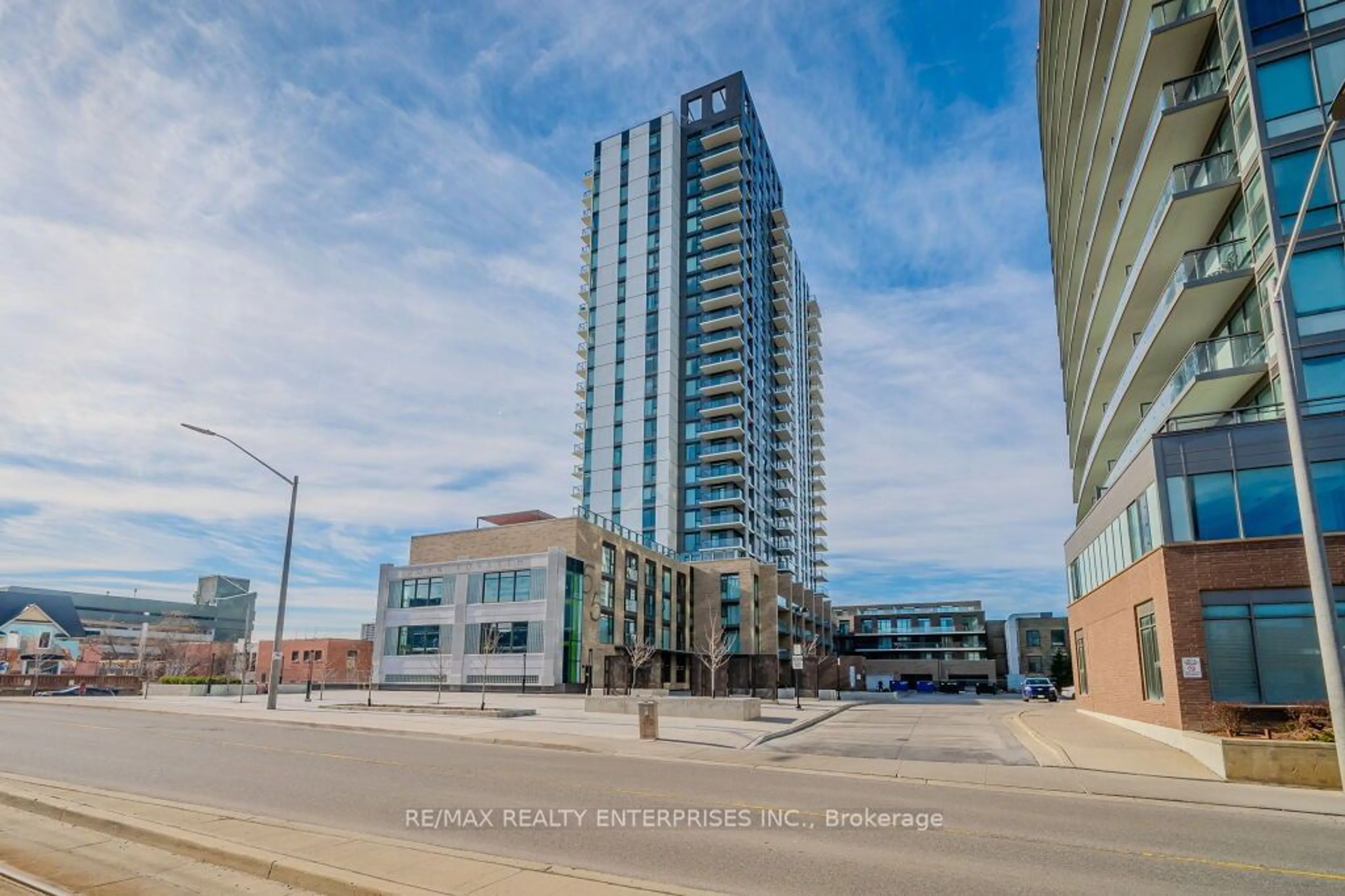 A pic from exterior of the house or condo for 55 Duke St #1108, Kitchener Ontario N2H 0C9