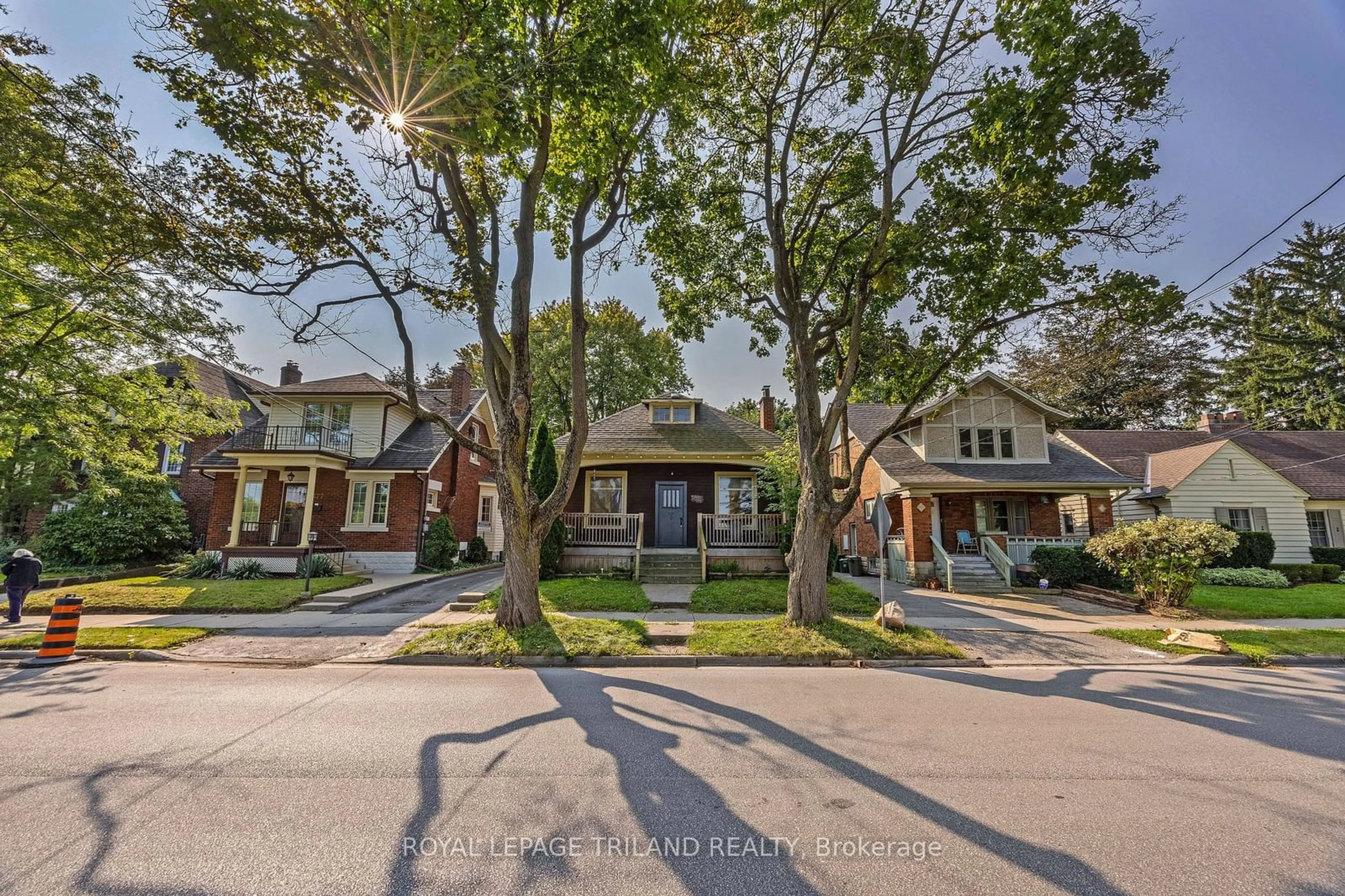 Frontside or backside of a home, the street view for 375 HURON St, London Ontario N6A 2K3