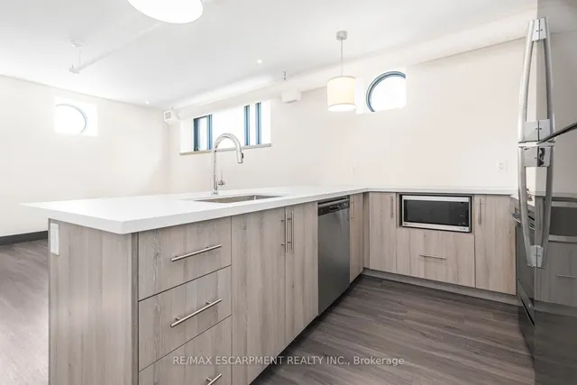 Additional property image - 121 King St Unit 501