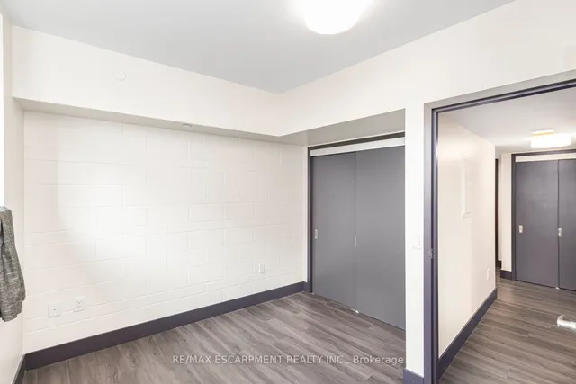 Additional property image - 121 King St Unit 501