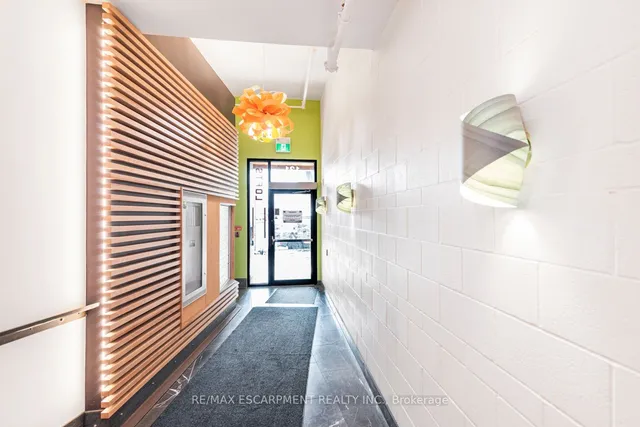 Additional property image - 121 King St Unit 501
