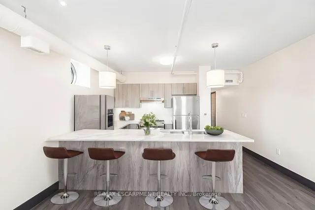Additional property image - 121 King St Unit 501