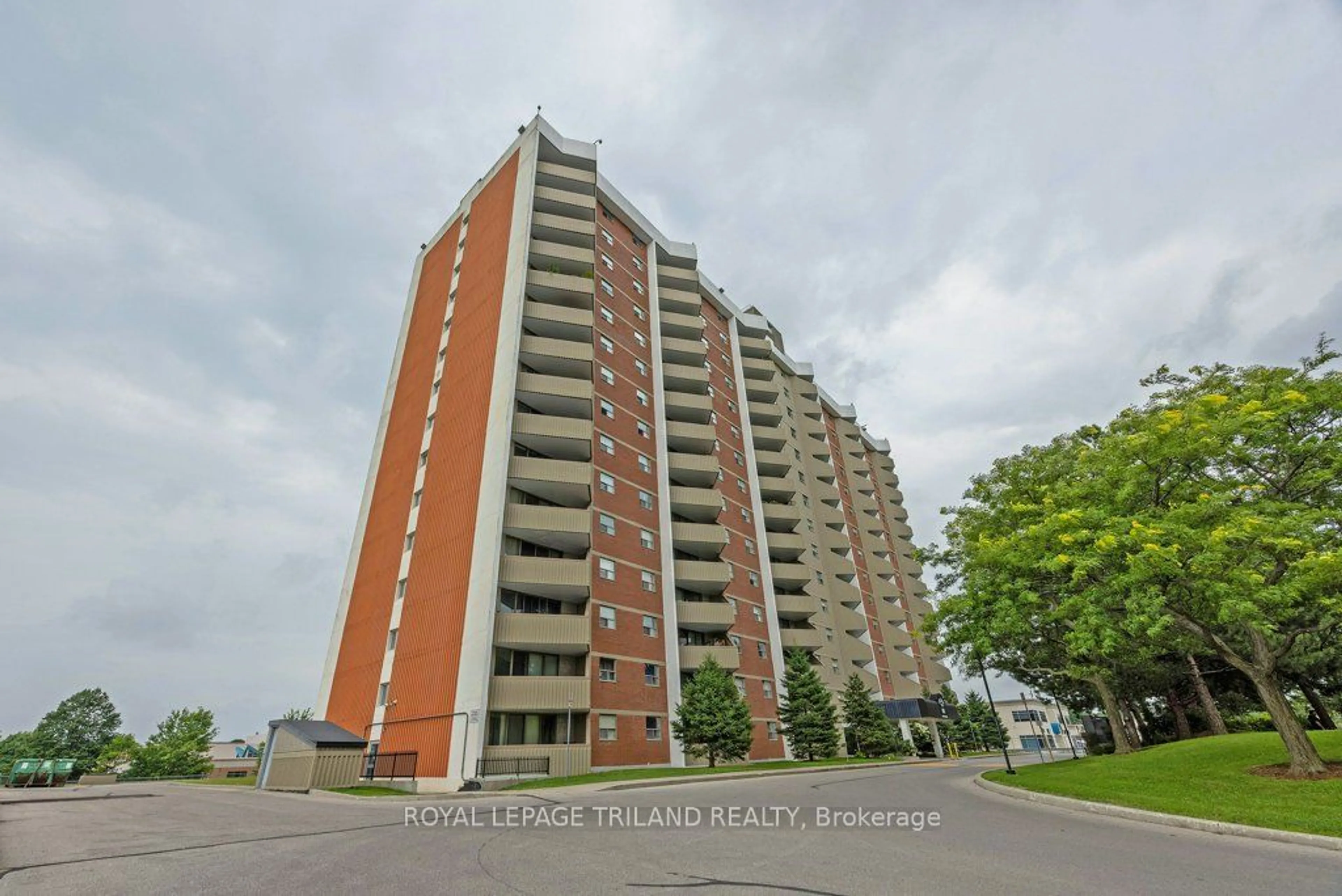 A pic from exterior of the house or condo for 1103 JALNA Blvd #1209, London Ontario N6E 2W8