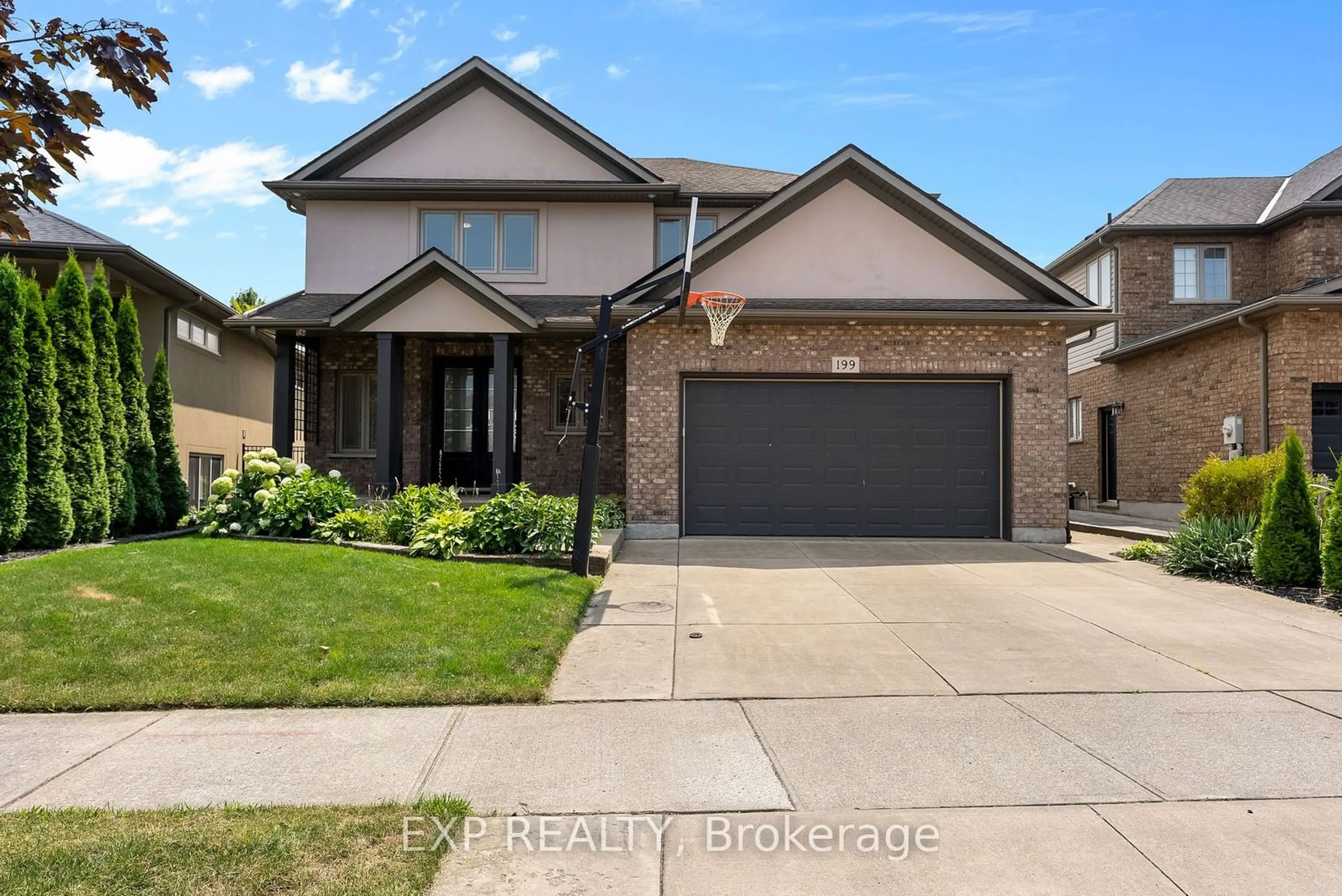 Frontside or backside of a home, the street view for 199 Tuliptree Rd, Thorold Ontario L2V 0A4