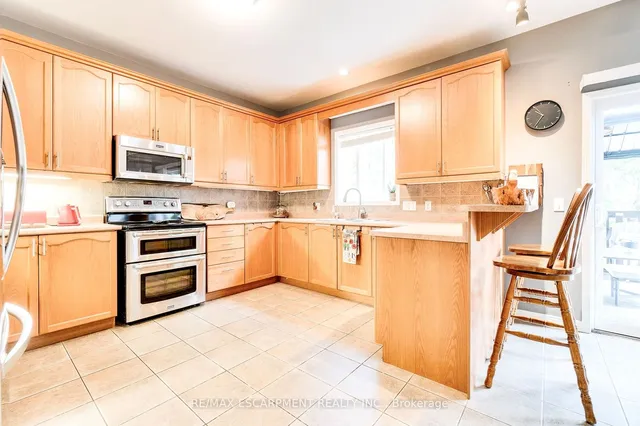 Additional property image - 72 Sidney Cres