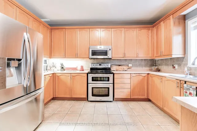 Additional property image - 72 Sidney Cres