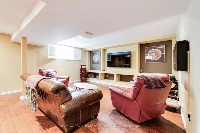 Additional property image - 72 Sidney Cres