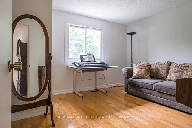 Additional property image - 4 Knollwood Crt
