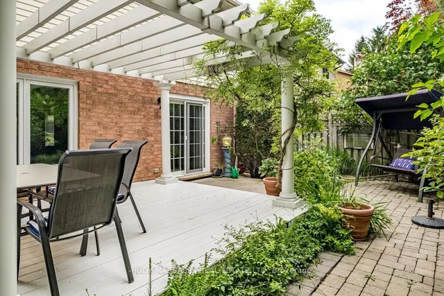 Additional property image - 4 Knollwood Crt