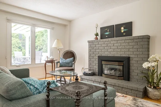 Additional property image - 4 Knollwood Crt
