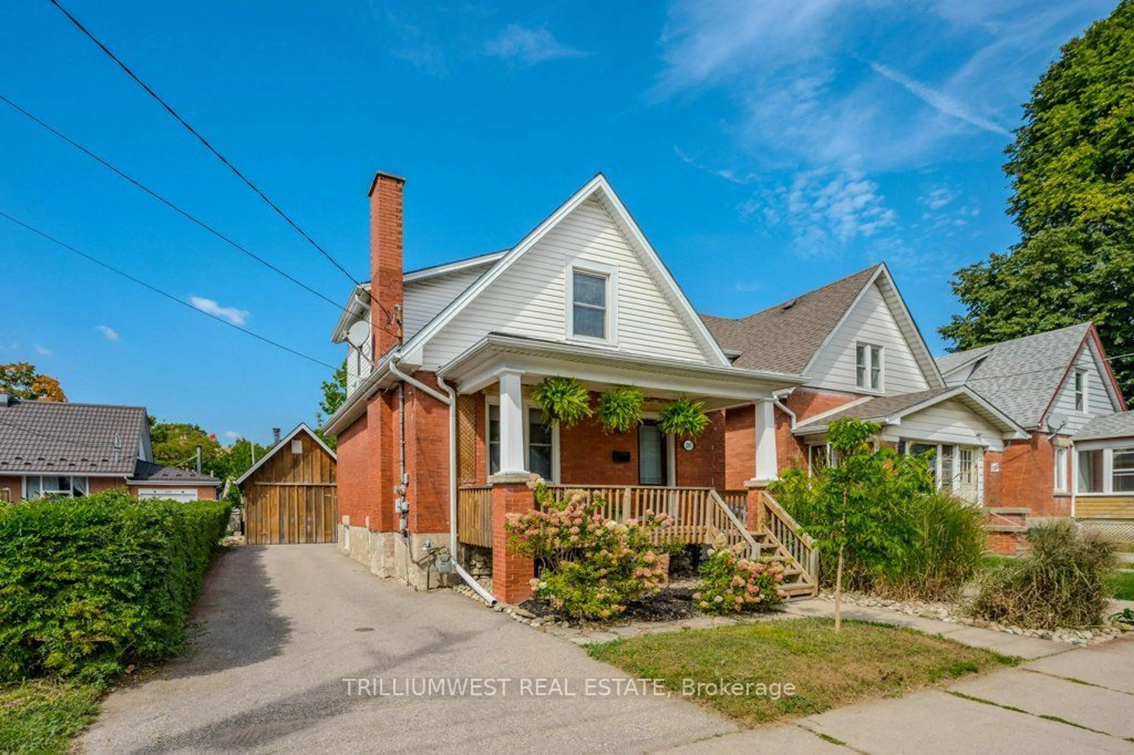 Frontside or backside of a home, cottage for 285 Paisley Rd, Guelph Ontario N1H 2P8