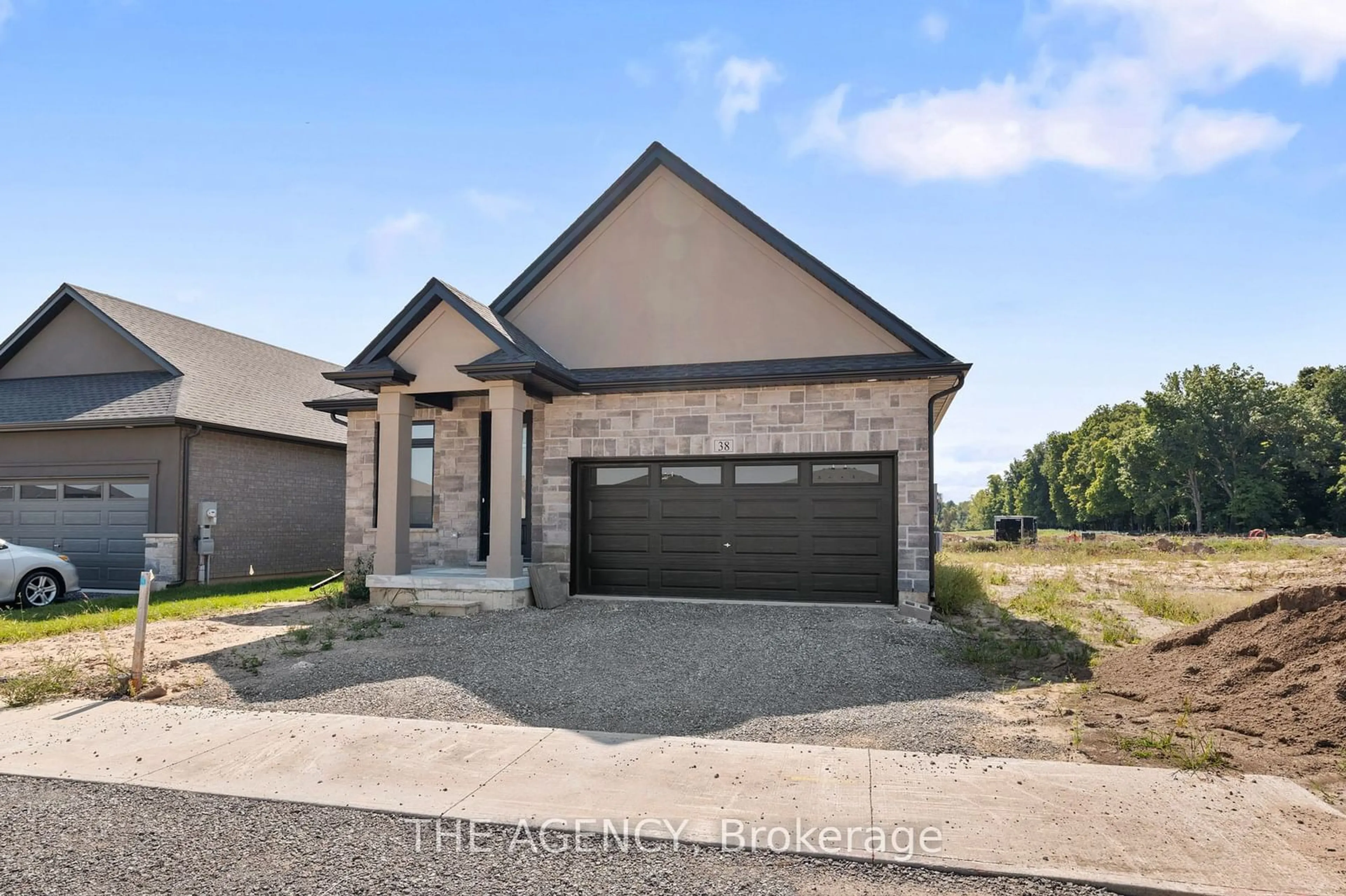 Frontside or backside of a home, cottage for 38 Marie St, Pelham Ontario L0S 1E1