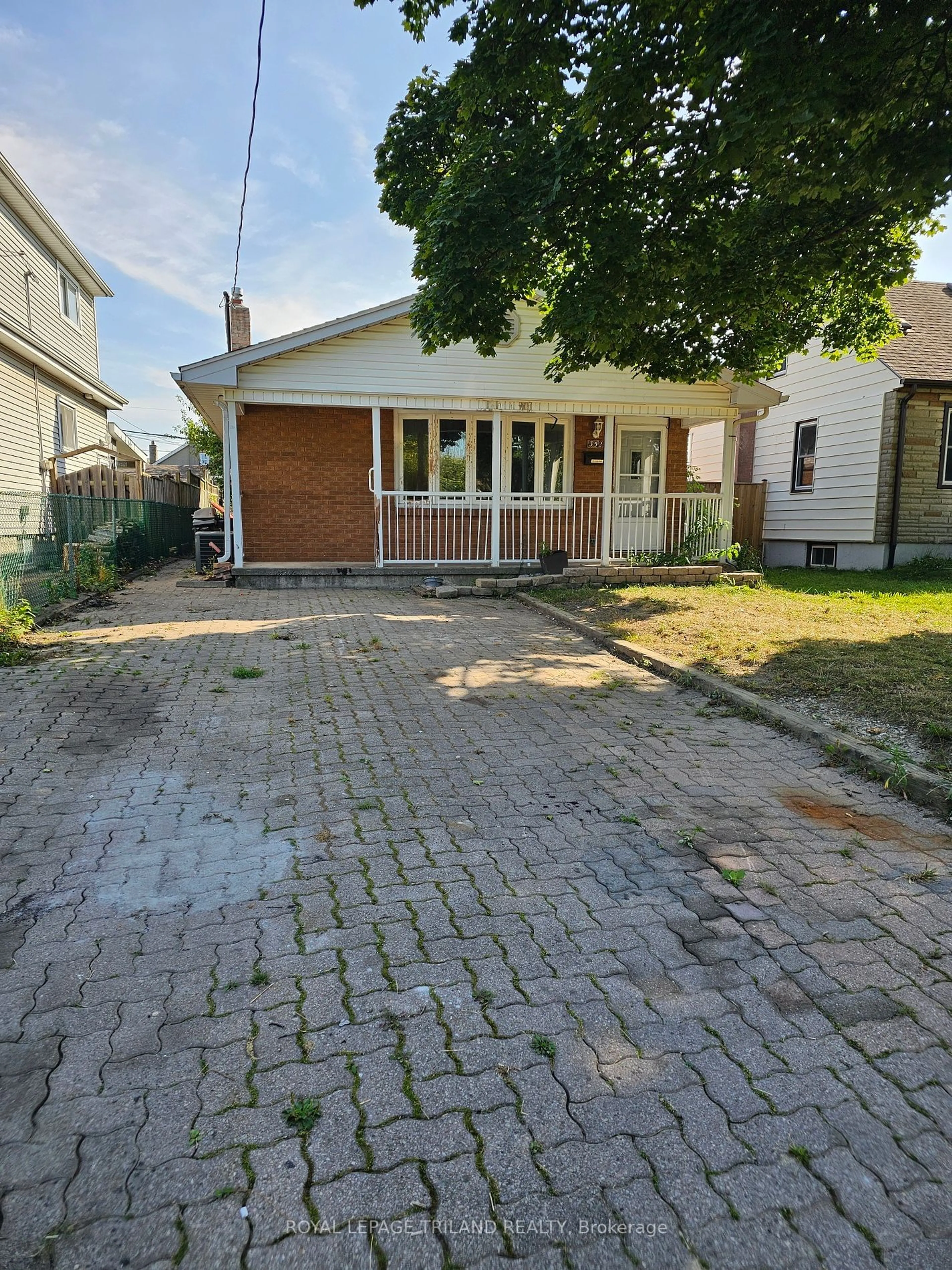 Frontside or backside of a home, the street view for 352 Winnipeg Blvd, London Ontario N5W 4V2