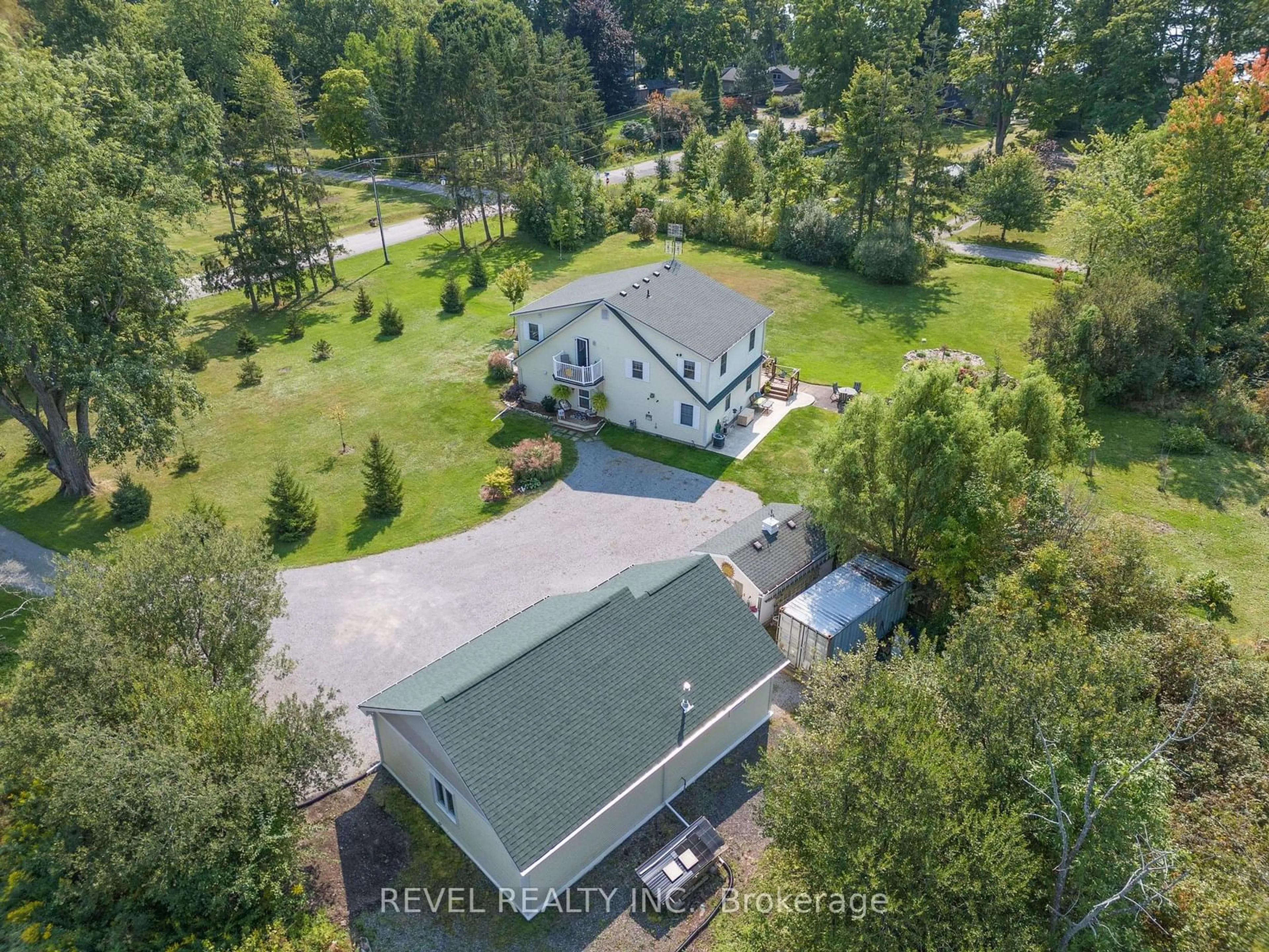 Frontside or backside of a home, the fenced backyard for 225 Windmill Point Rd, Fort Erie Ontario L0S 1N0