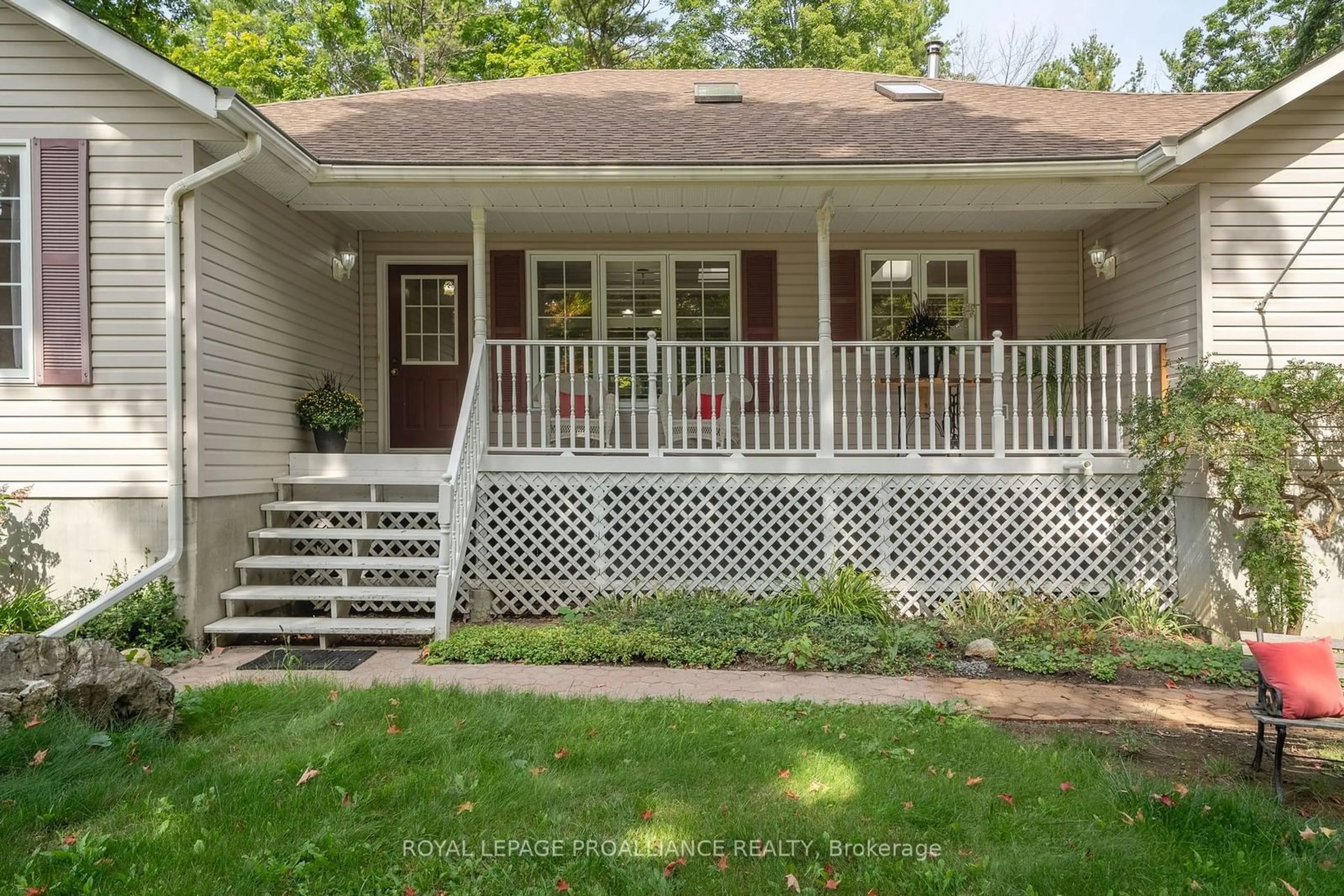 Home with vinyl exterior material for 710 Airport Rd, Quinte West Ontario K0K 3E0