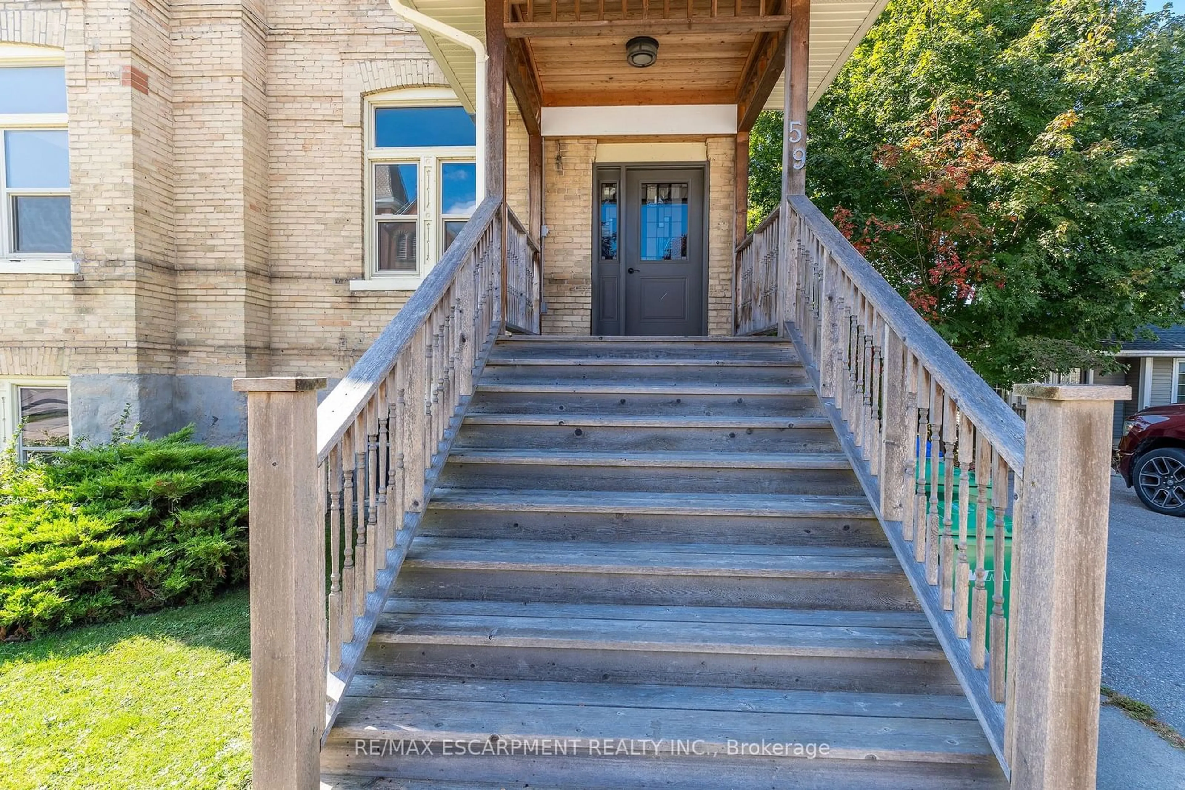 Indoor foyer, wood floors for 59 NORTH St, Goderich Ontario N1A 2T5