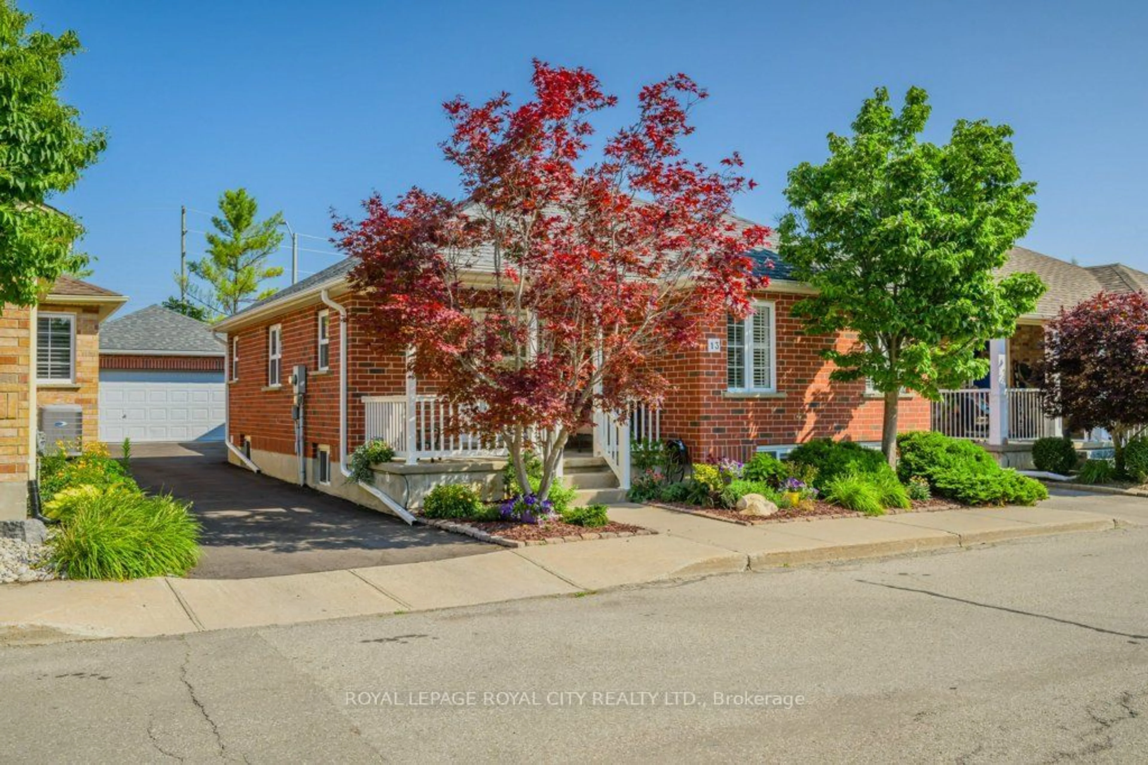 A pic from exterior of the house or condo, the street view for 461 Columbia St #13, Waterloo Ontario N2T 2P5