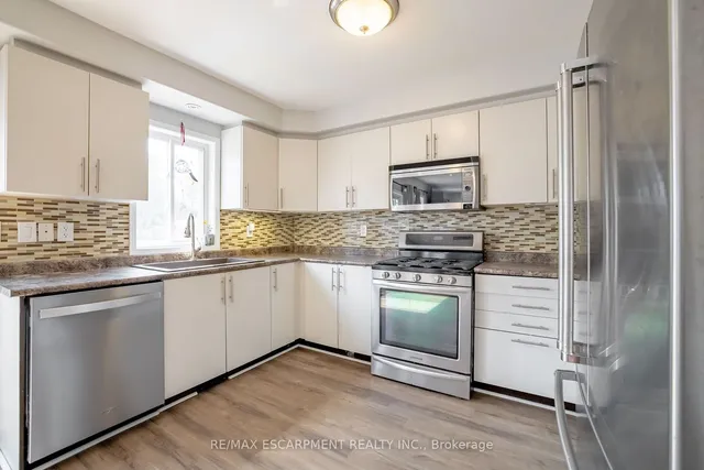 Additional property image - 93 BRADLEY Ave