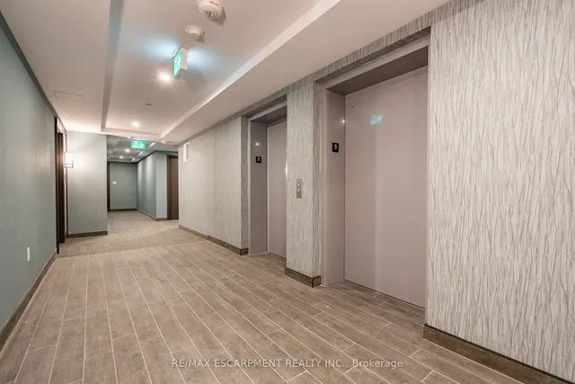 Additional property image - 470 DUNDAS St Unit 902