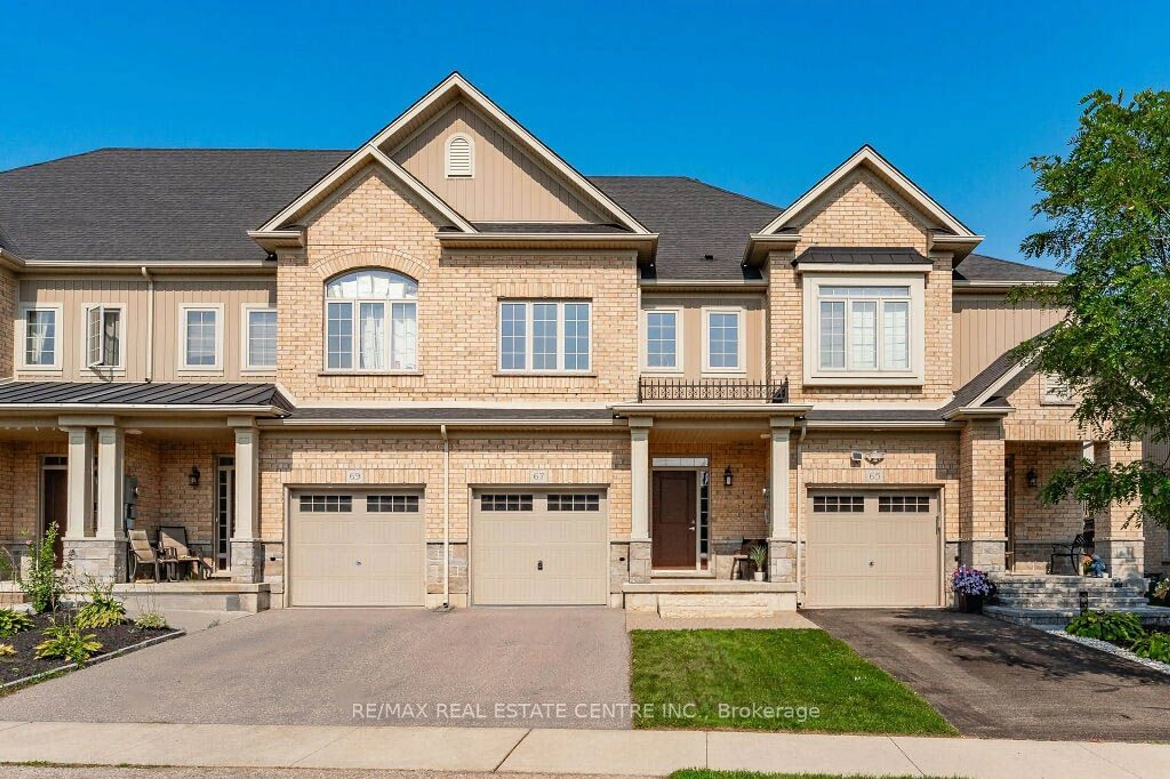 A pic from exterior of the house or condo for 67 Frasson Dr, Guelph Ontario N1E 0M2