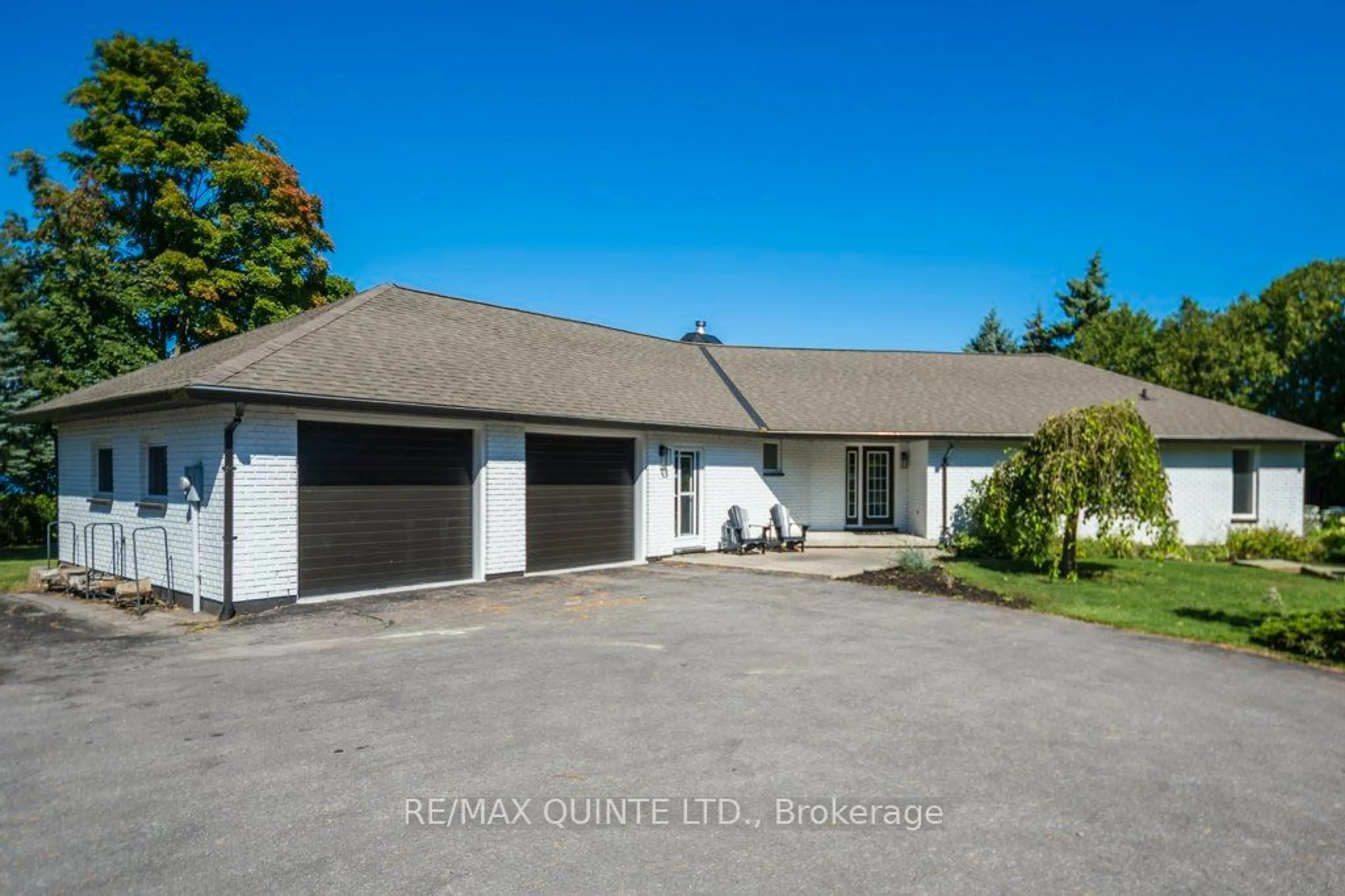 Frontside or backside of a home for 1190 County 3 Rd, Prince Edward County Ontario K8N 4Z1