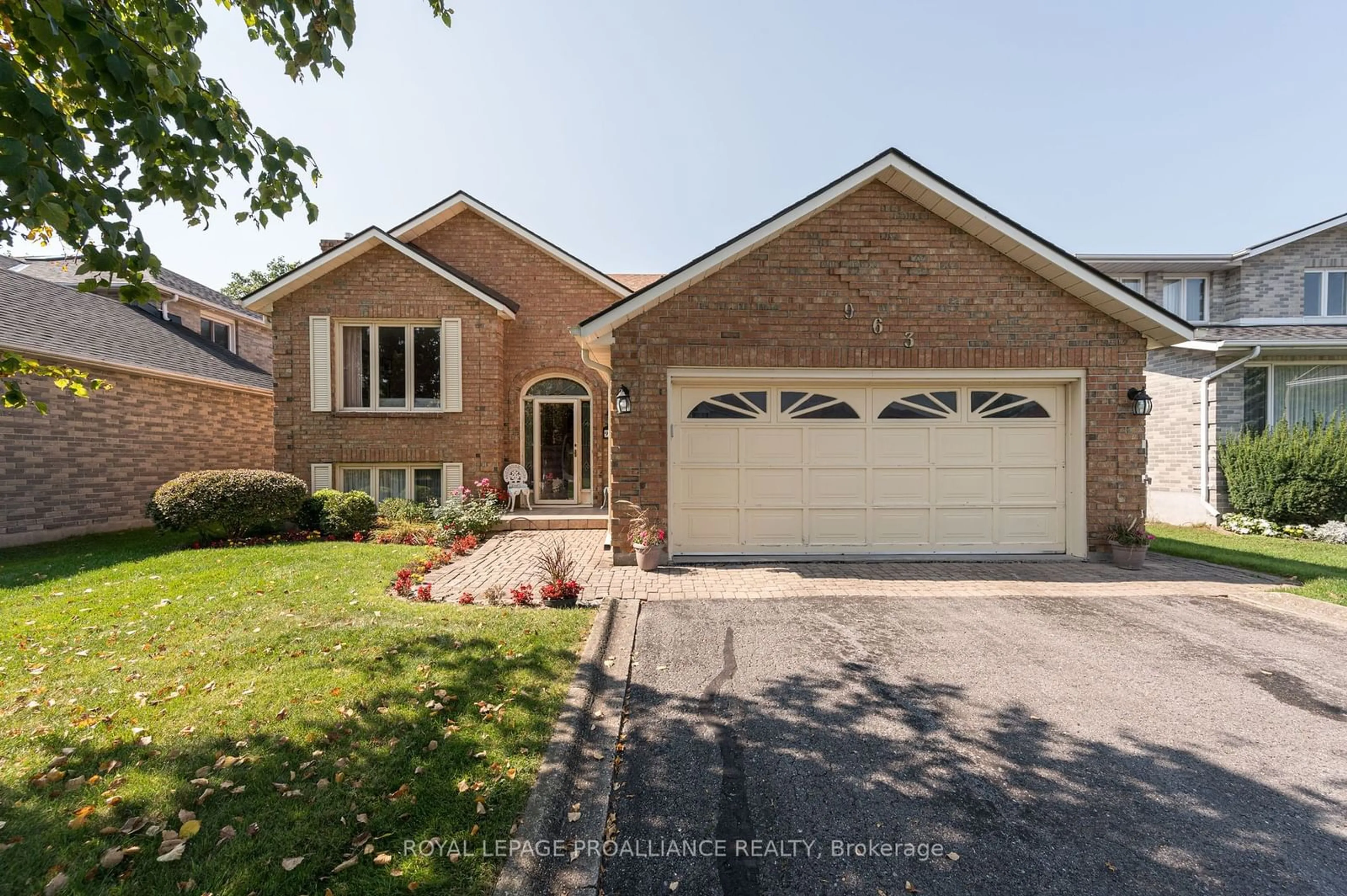 Frontside or backside of a home, the street view for 963 Auden Park Dr, Kingston Ontario K7M 7T6