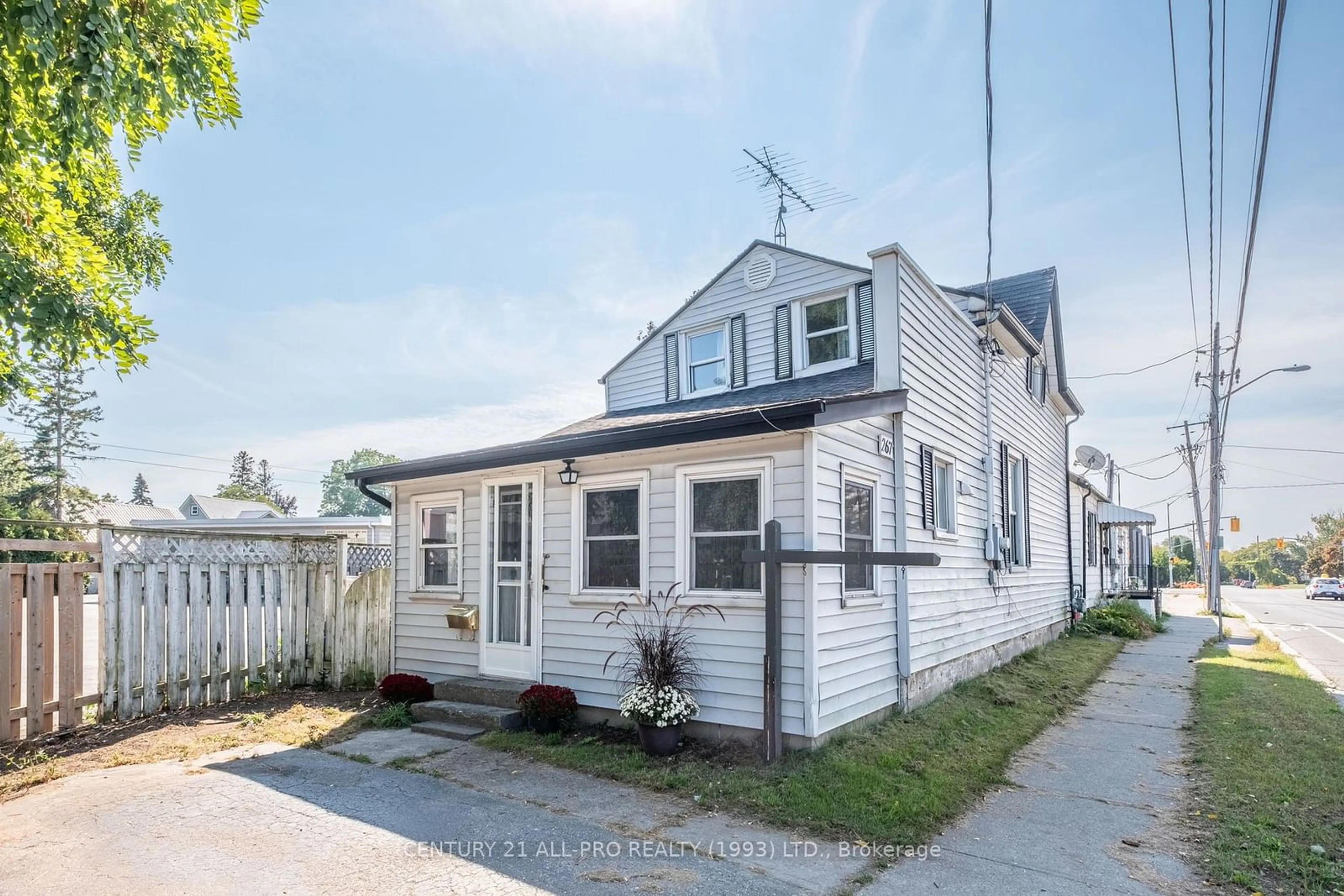 Frontside or backside of a home, cottage for 267 UNIVERSITY Ave, Cobourg Ontario K9A 2H8