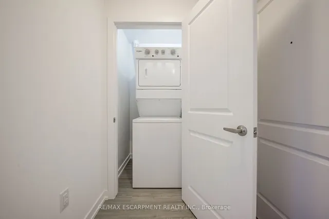Additional property image - 470 Dundas St Unit 1108