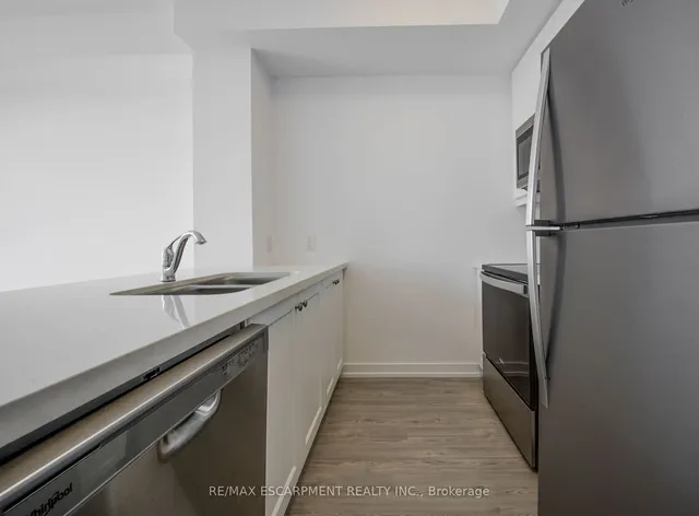 Additional property image - 470 Dundas St Unit 1108