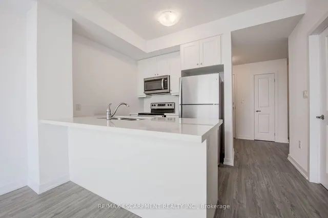 Additional property image - 470 Dundas St Unit 1108