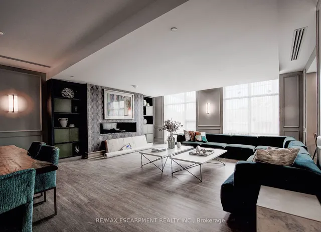 Additional property image - 470 Dundas St Unit 1108