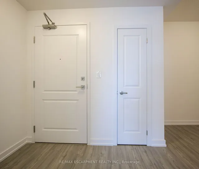 Additional property image - 470 Dundas St Unit 1108