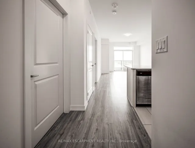 Additional property image - 450 Dundas St Unit 715