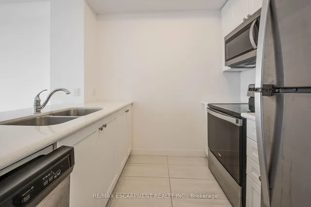 Additional property image - 450 Dundas St Unit 715