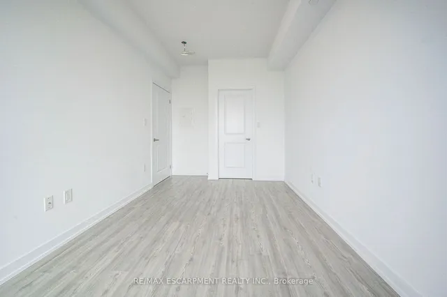 Additional property image - 450 Dundas St Unit 715