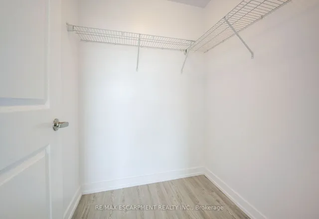 Additional property image - 450 Dundas St Unit 715