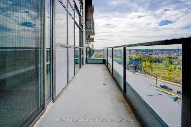 Additional property image - 450 Dundas St Unit 715