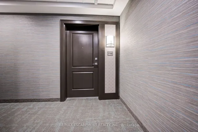 Additional property image - 450 Dundas St Unit 715