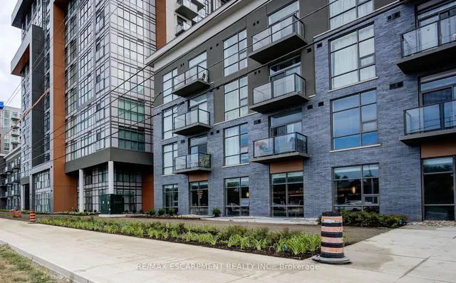 Additional property image - 450 Dundas St Unit 715