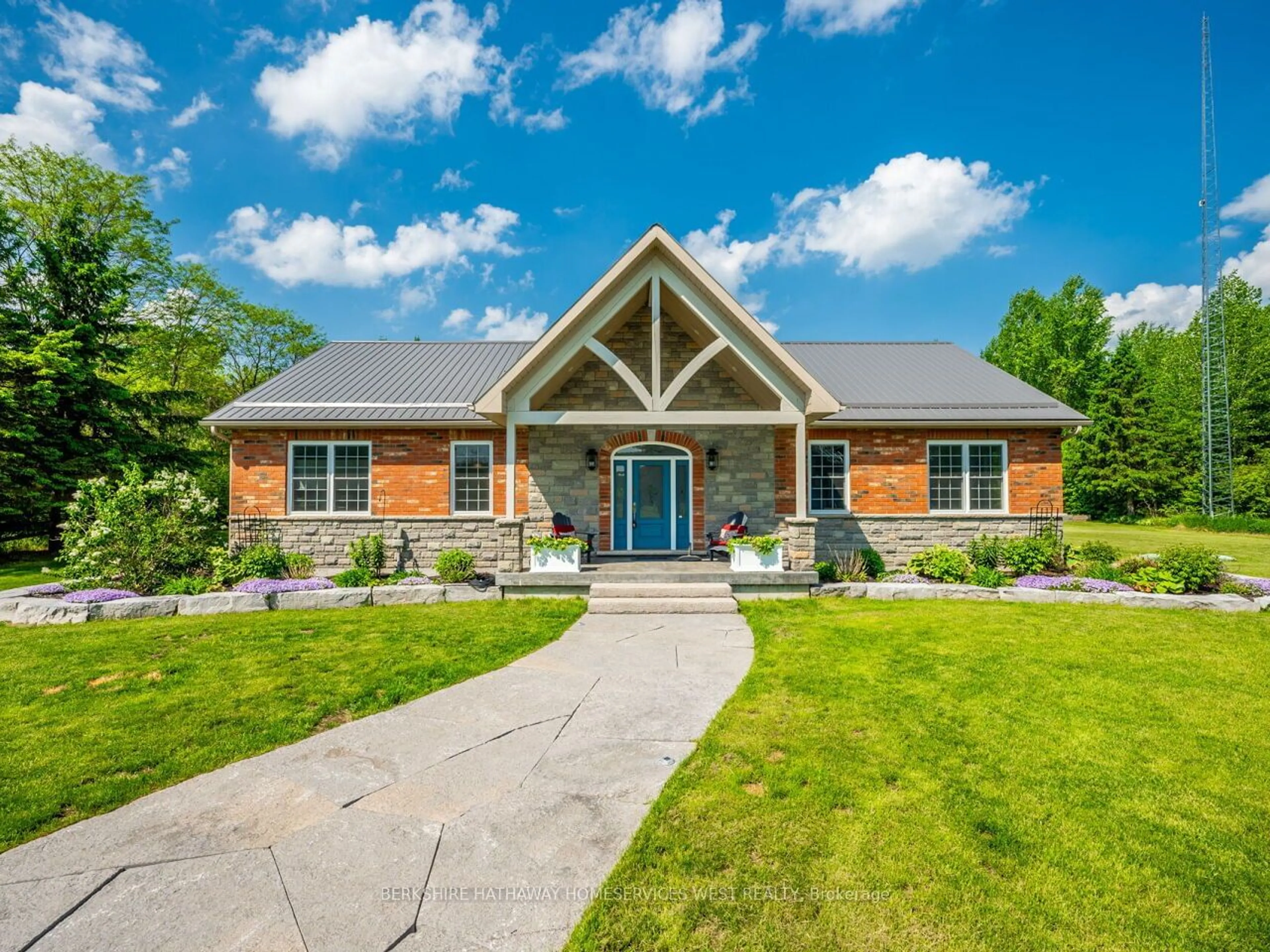 Home with brick exterior material for 373 Creek View Rd, Kawartha Lakes Ontario K0M 2B0