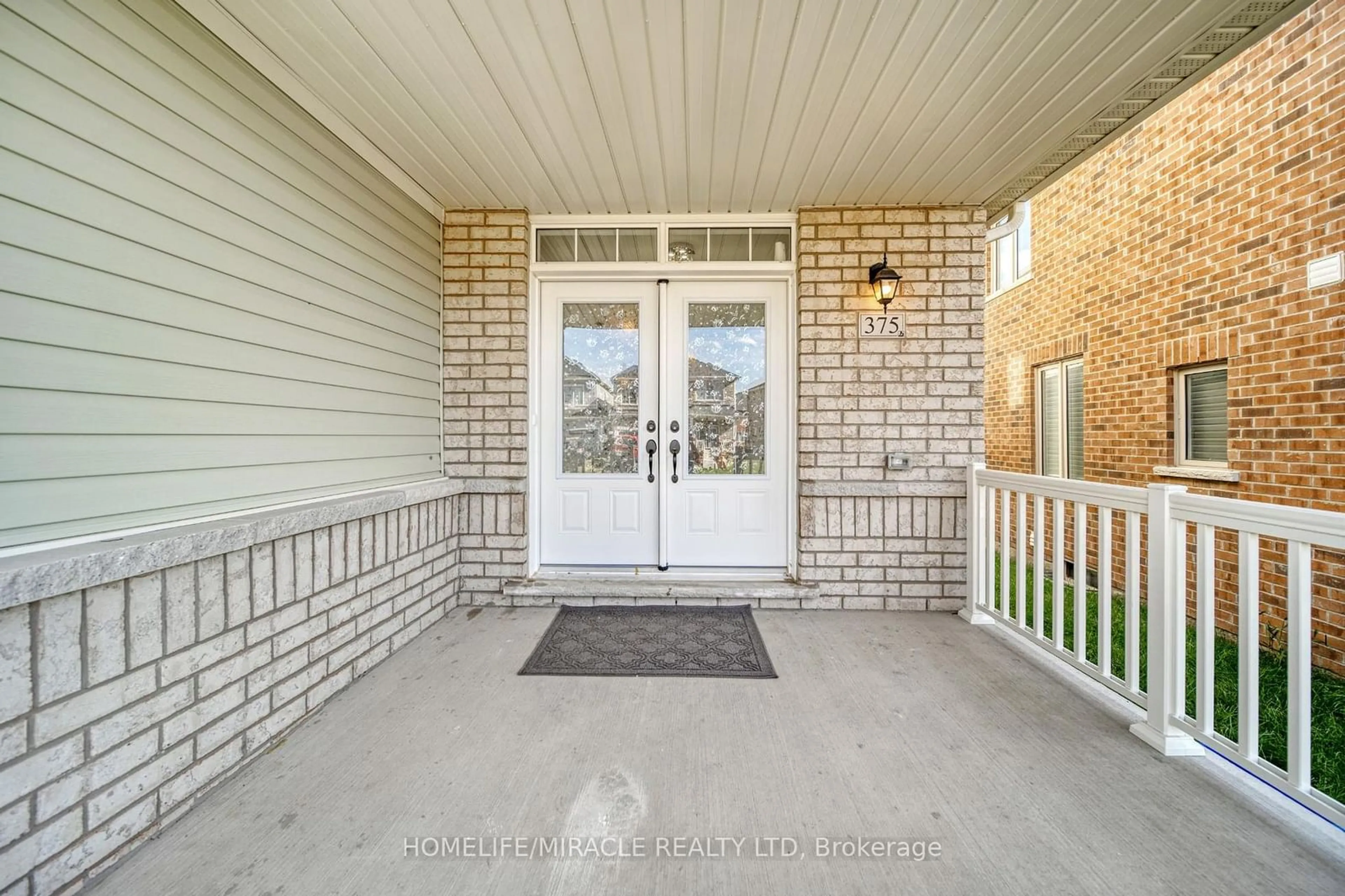 Indoor entryway, wood floors for 375 Leanne Lane, Shelburne Ontario L9V 3Y6