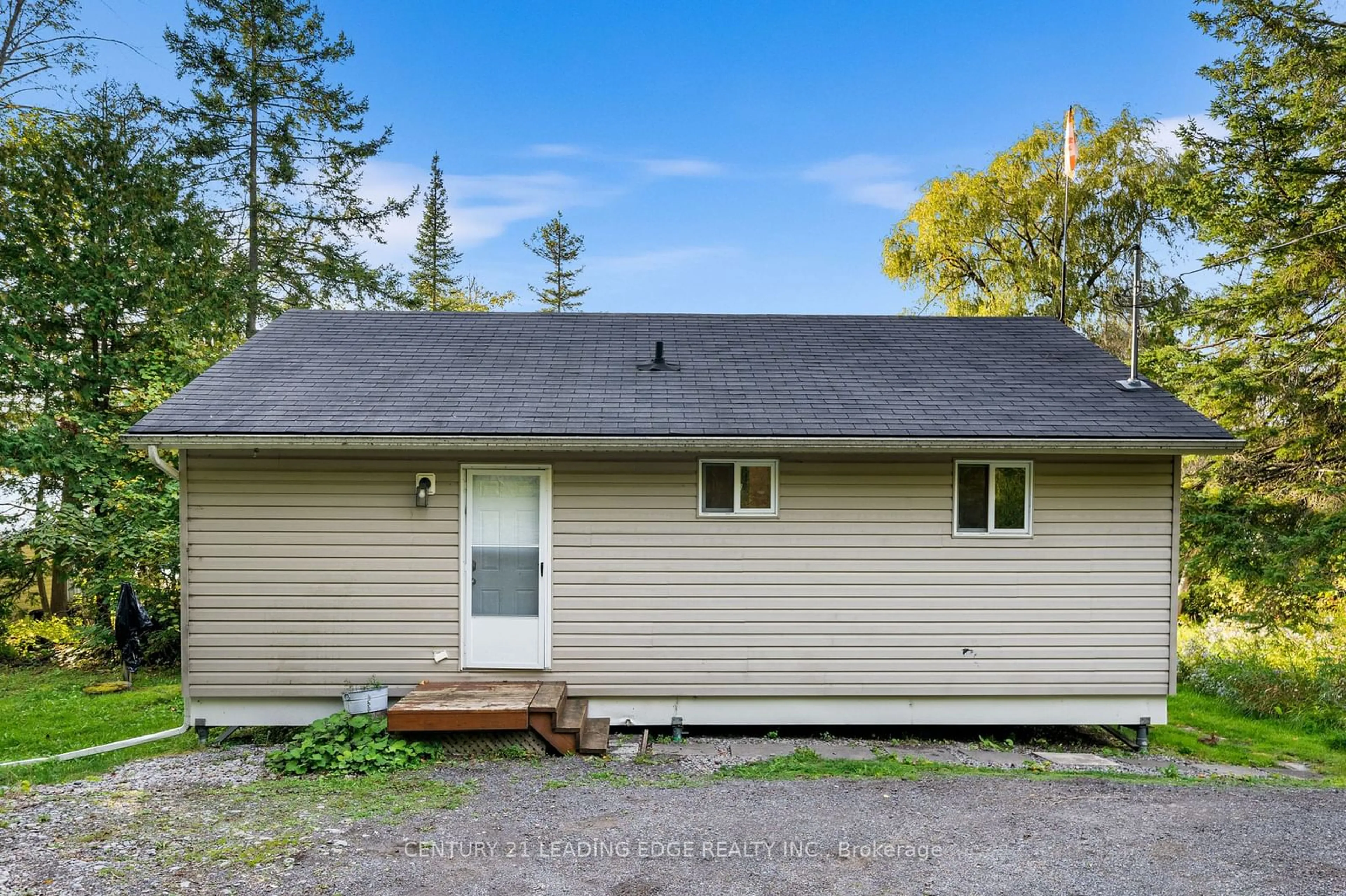 Cottage for 50 Cedar Lane, Quinte West Ontario K0K 2C0