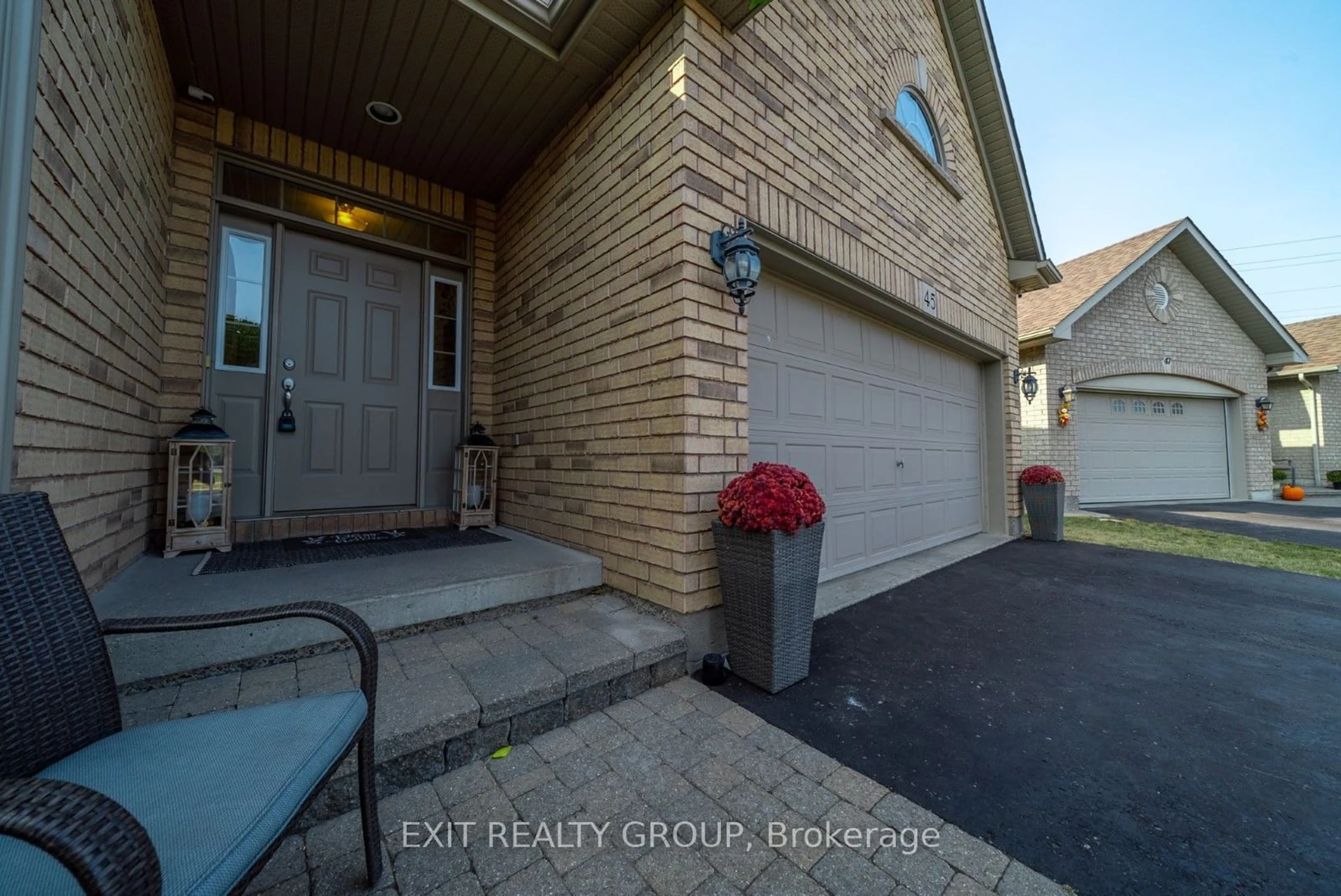 Indoor entryway, cement floor for 45 Gavey St, Belleville Ontario K8N 4Z5