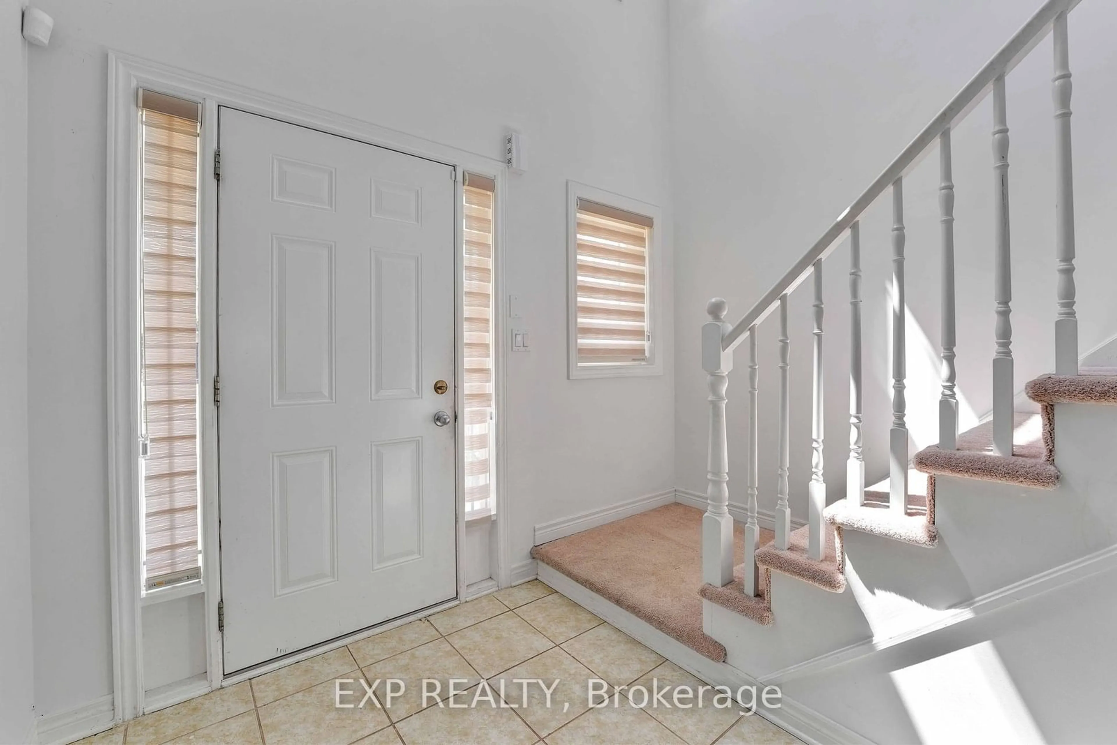 Indoor entryway, not visible floor for 8435 Kelsey Cres, Niagara Falls Ontario L2H 0E6