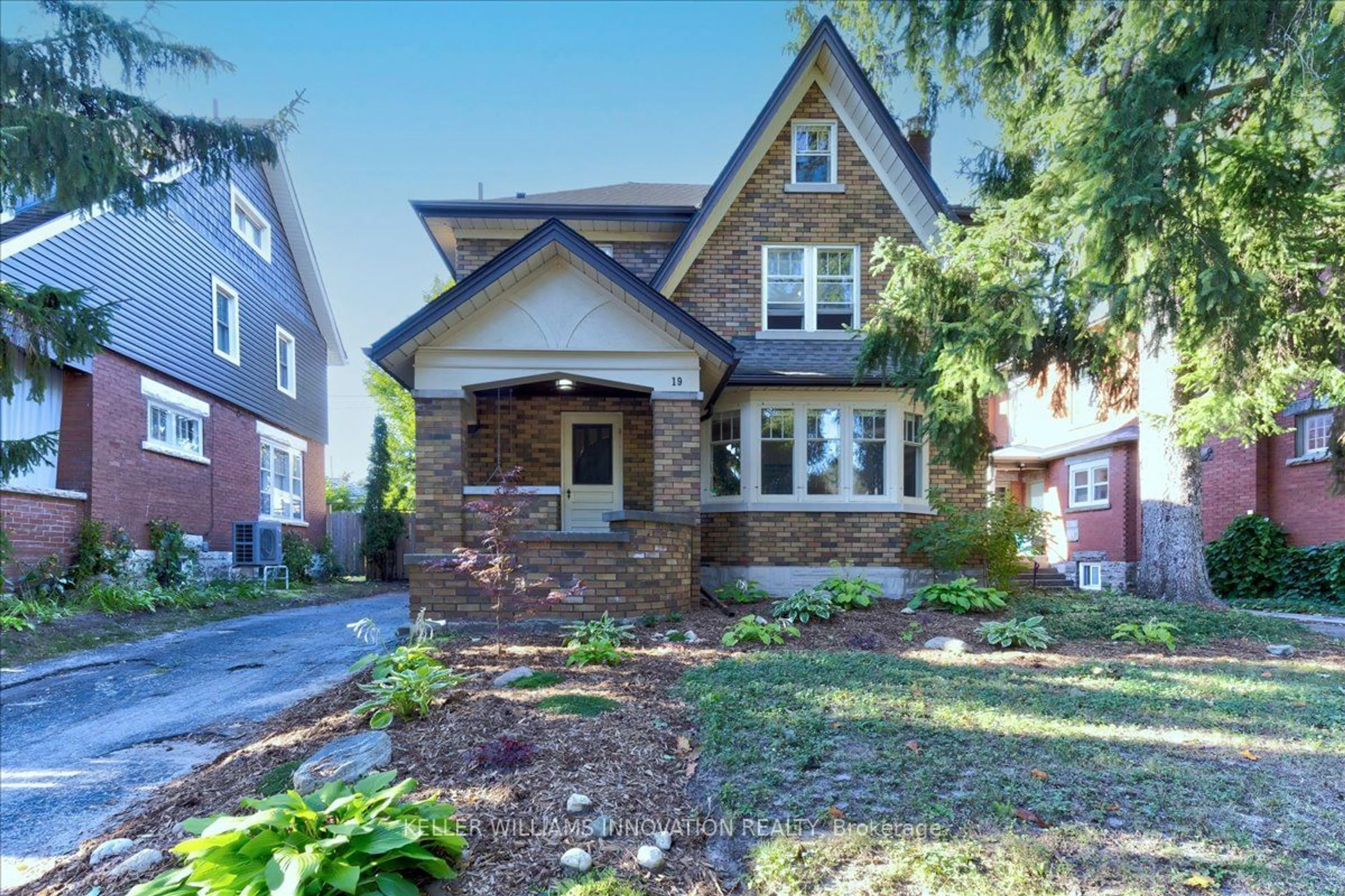 Home with brick exterior material for 19 Homewood Ave, Kitchener Ontario N2M 1X1