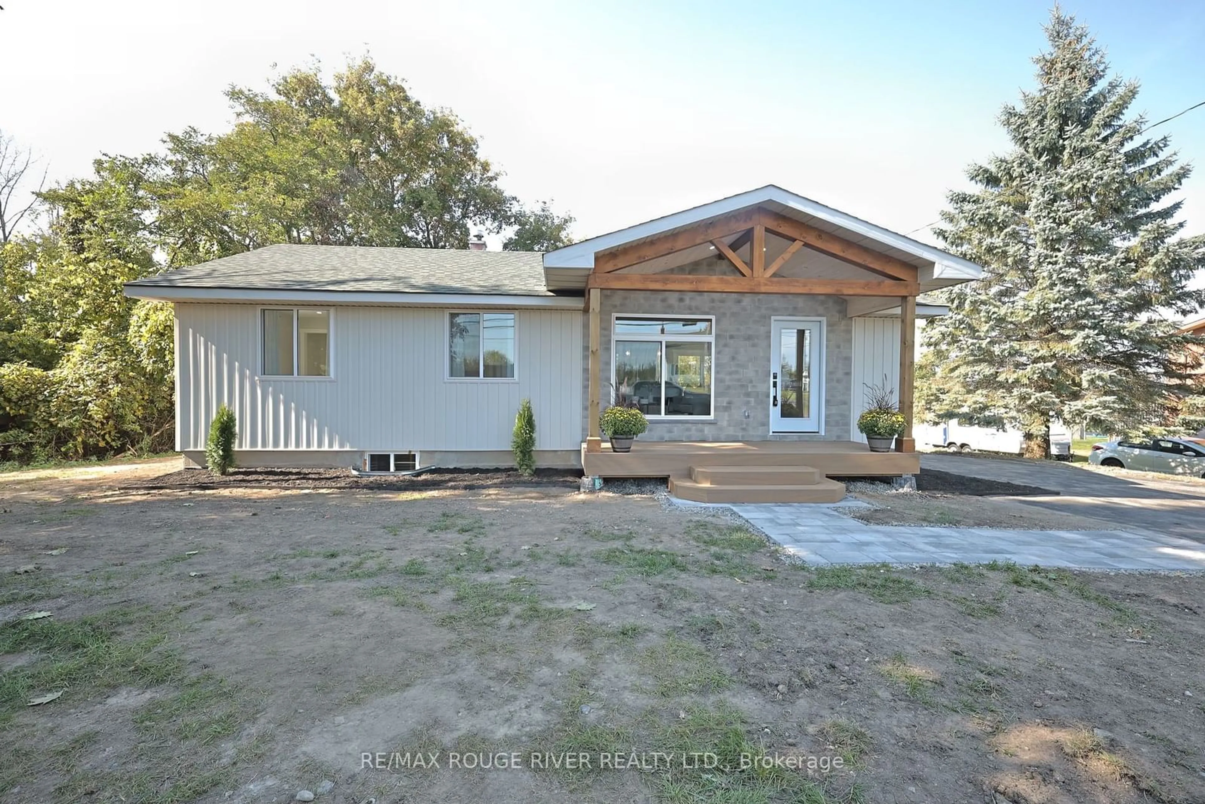 Frontside or backside of a home for 3784 County Road 3, Prince Edward County Ontario K0K 1L0