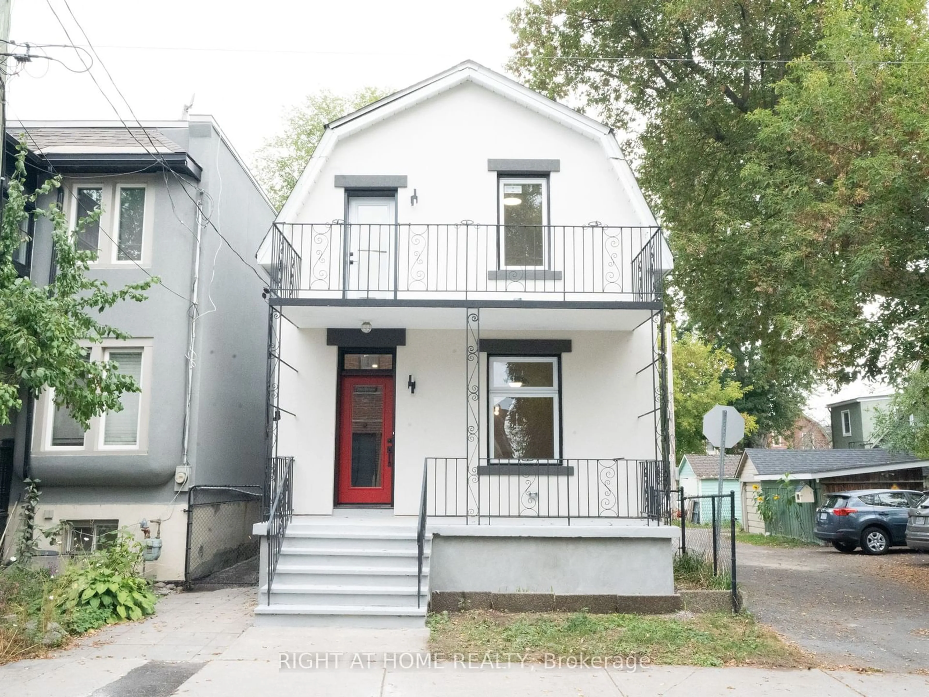 Frontside or backside of a home, the street view for 49 Roslyn Ave, Glebe - Ottawa East and Area Ontario K1S 4W2