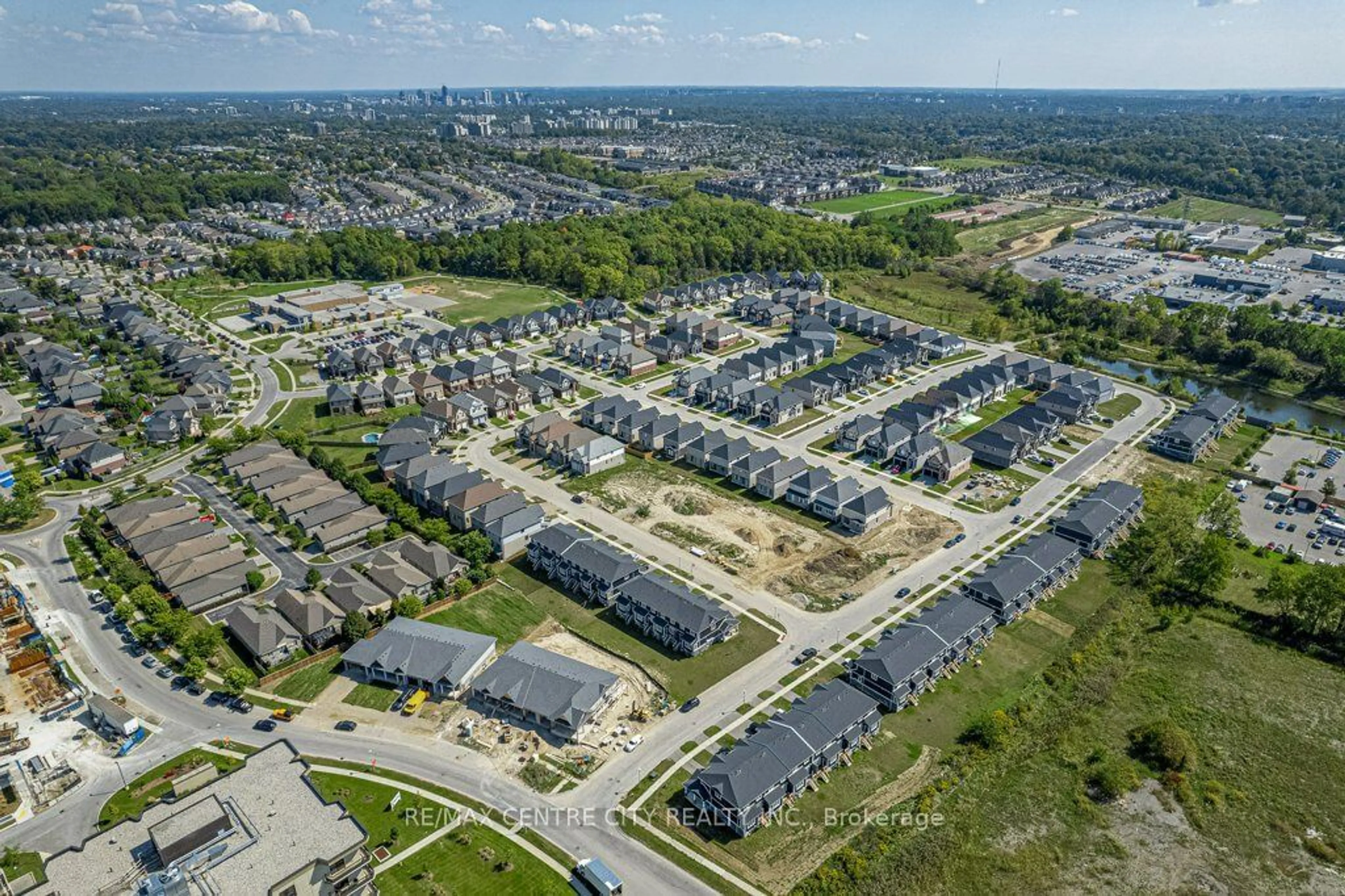 A pic from exterior of the house or condo, the view of city buildings for 1595 Noah Bend, London Ontario N6G 5S1