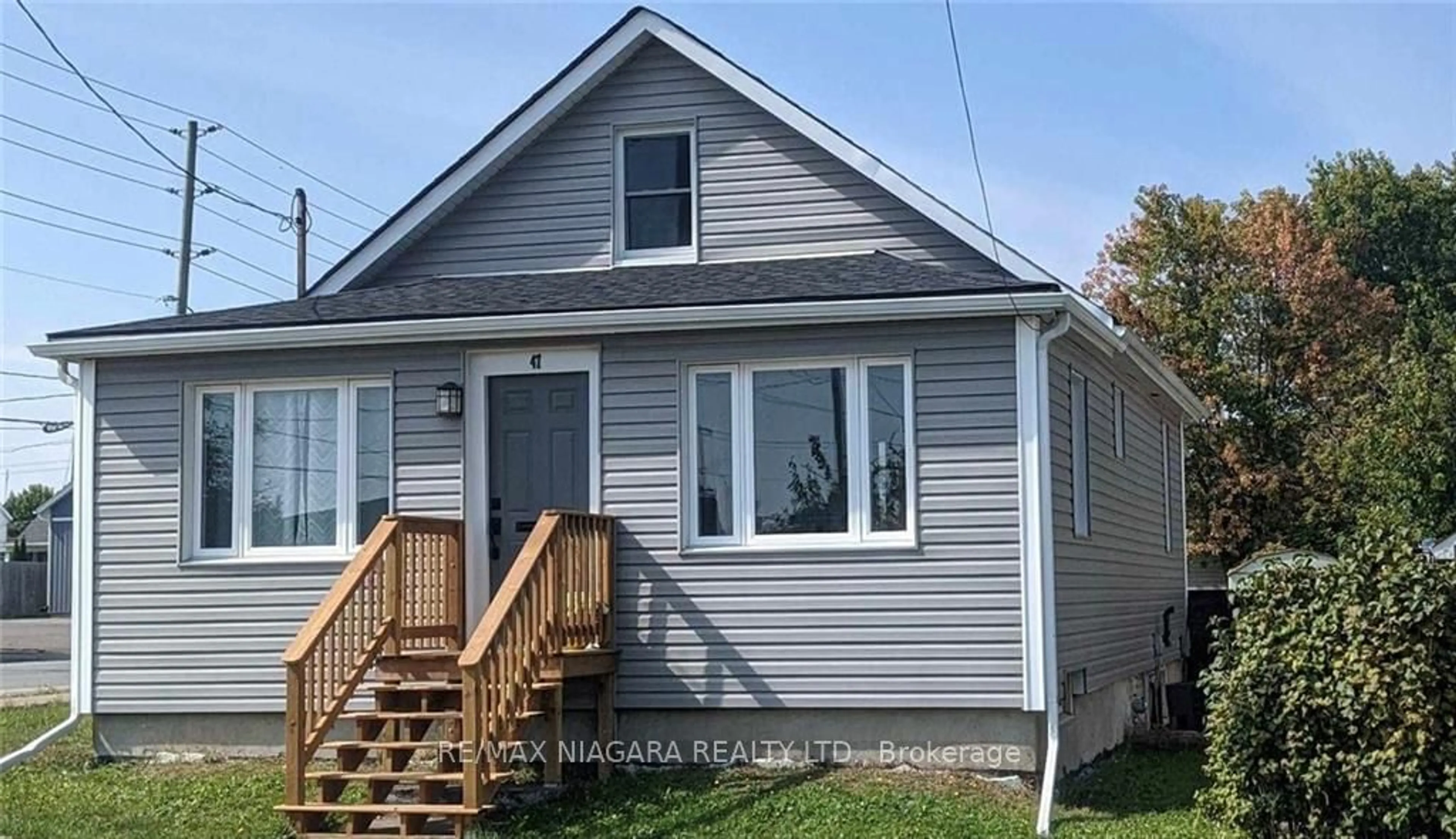 Frontside or backside of a home for 47 Cunningham St, Thorold Ontario L2V 3K9