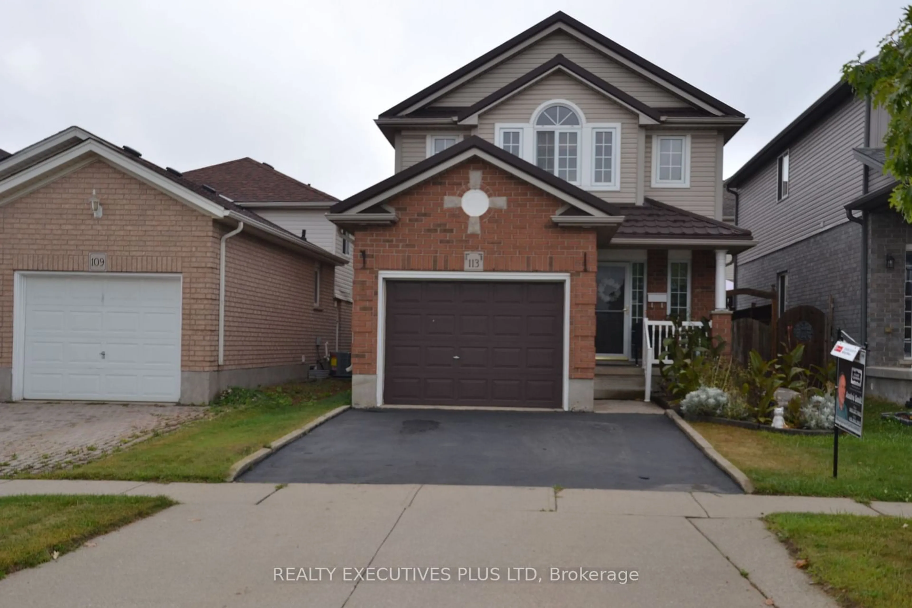 Frontside or backside of a home, the street view for 113 Green Gate Blvd, Cambridge Ontario N1T 2E2